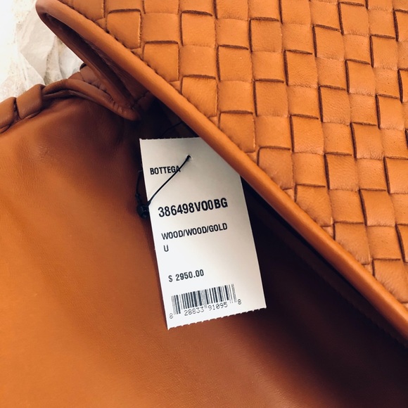 Bottega Veneta Small Olimpia Leather Shoulder Bag - Picture 3 of 11